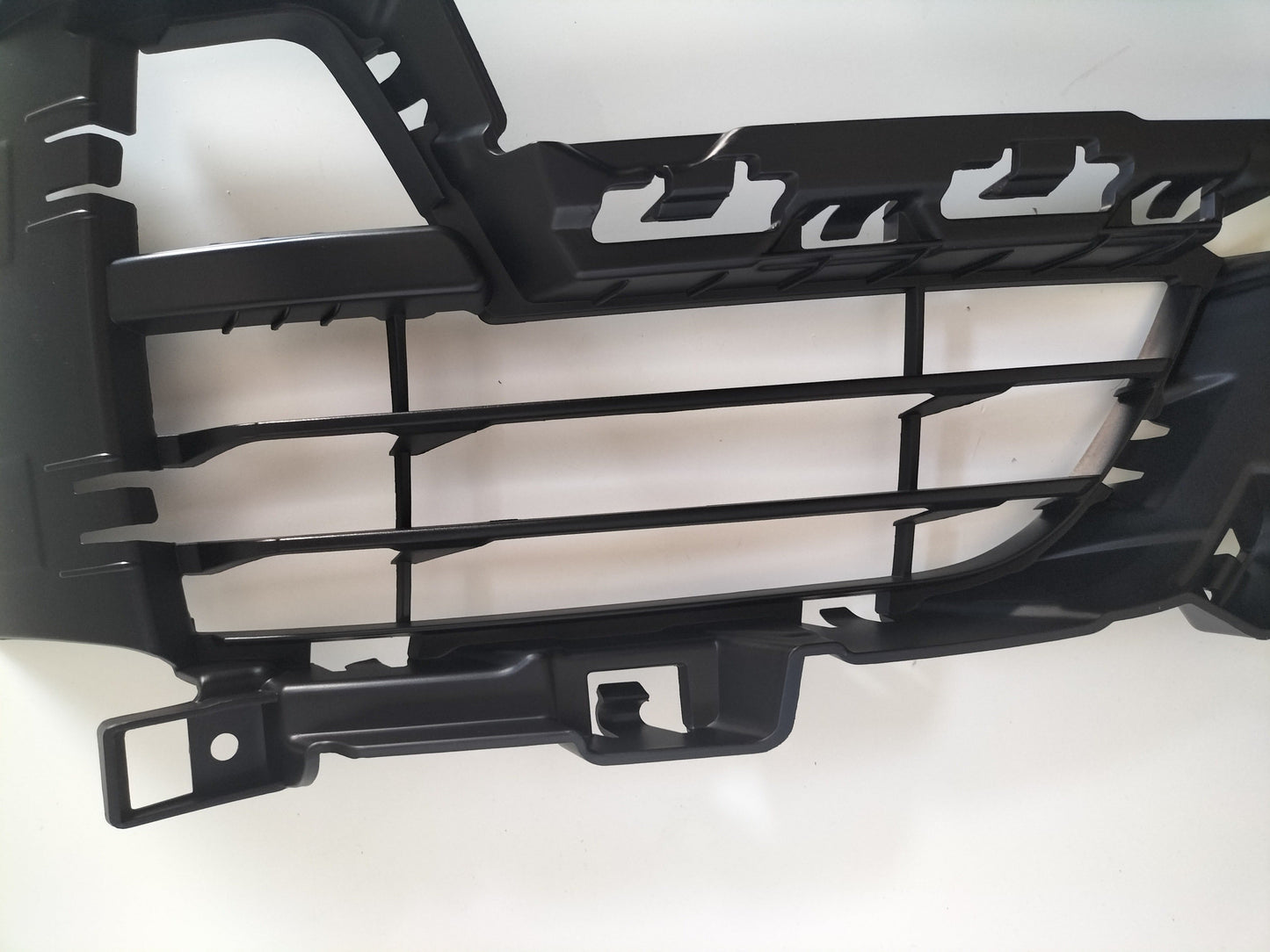 Bumper Grille - Front Right Side - Open Grille - BMW X5 F15 F85 - 2013-2018 - BM8262123