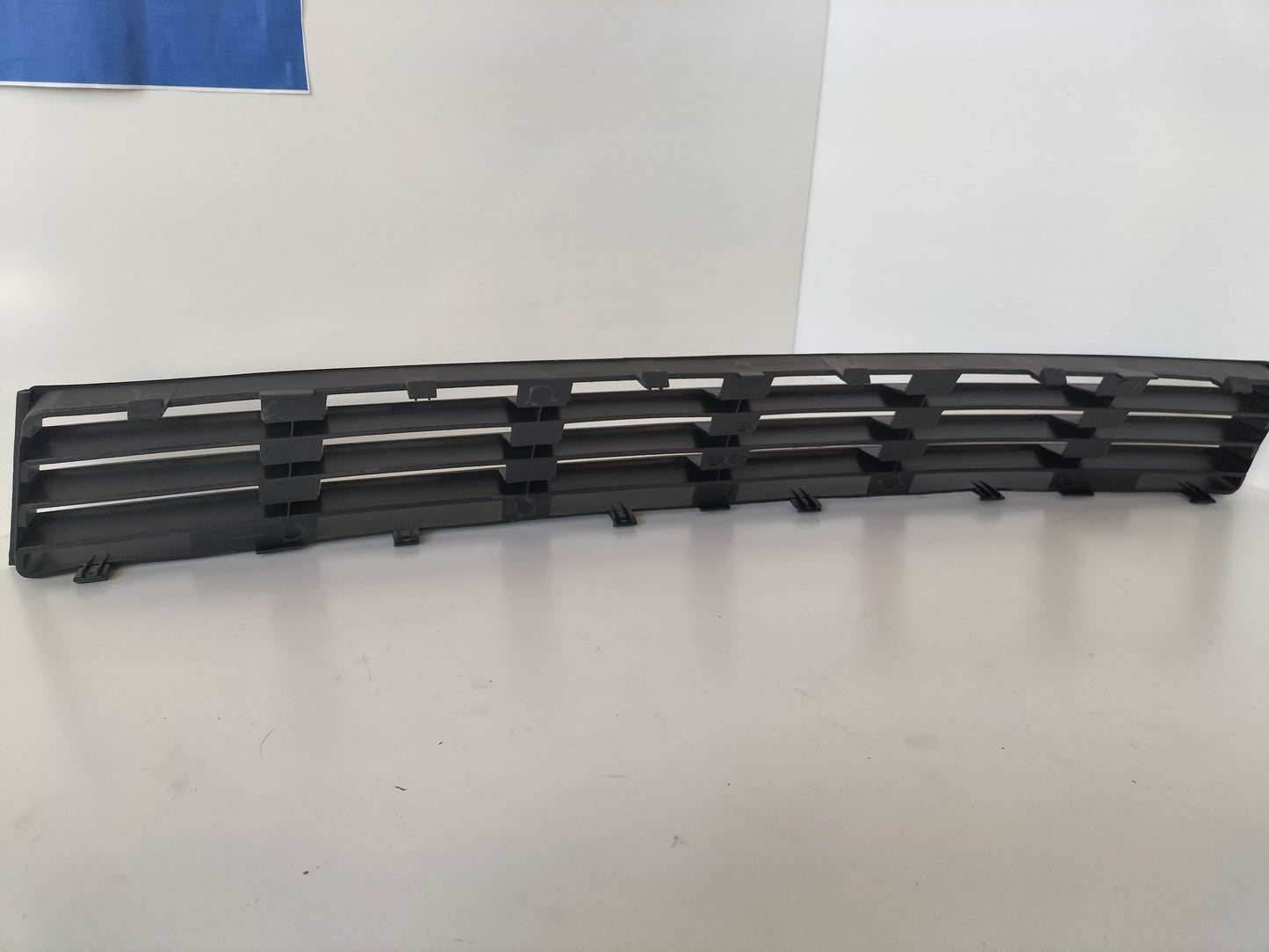 Bumper Grille - Audi A4 1994