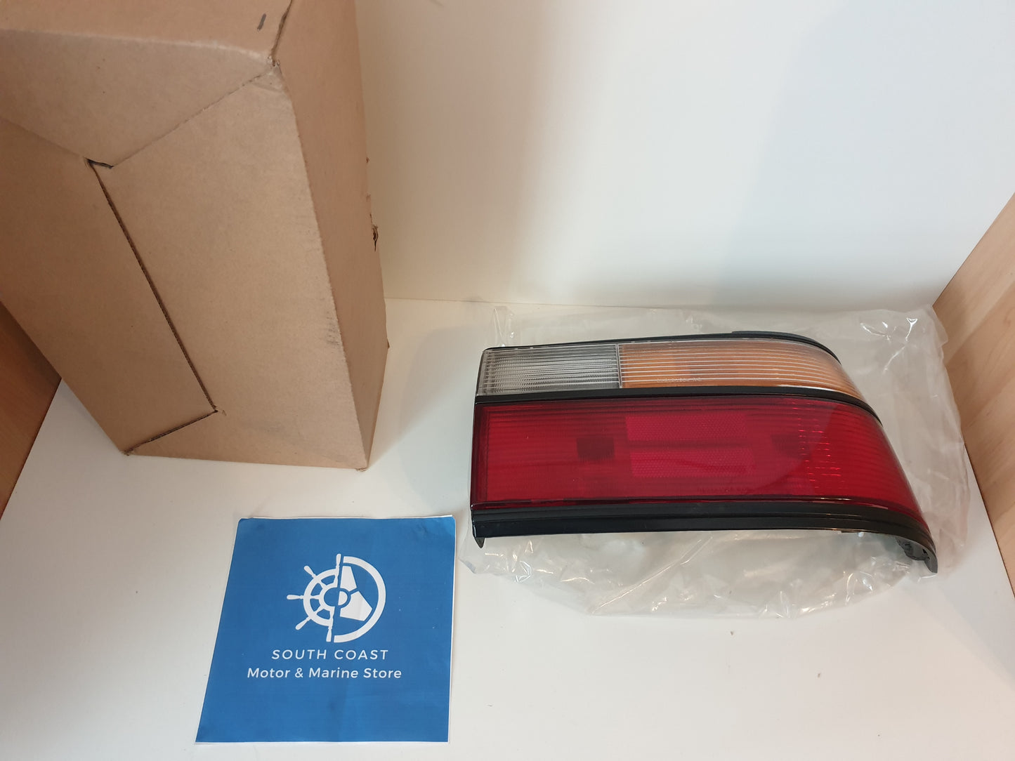 Tail Light / Rear Light - Lucid - Toyota Corolla Ae90 Ae92 4door - R/H - 212-1987R-A