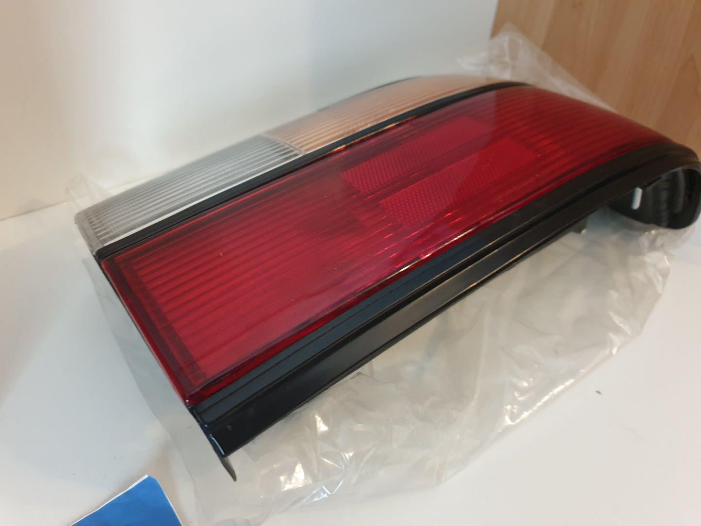 Tail Light / Rear Light - Lucid - Toyota Corolla Ae90 Ae92 4door - R/H - 212-1987R-A