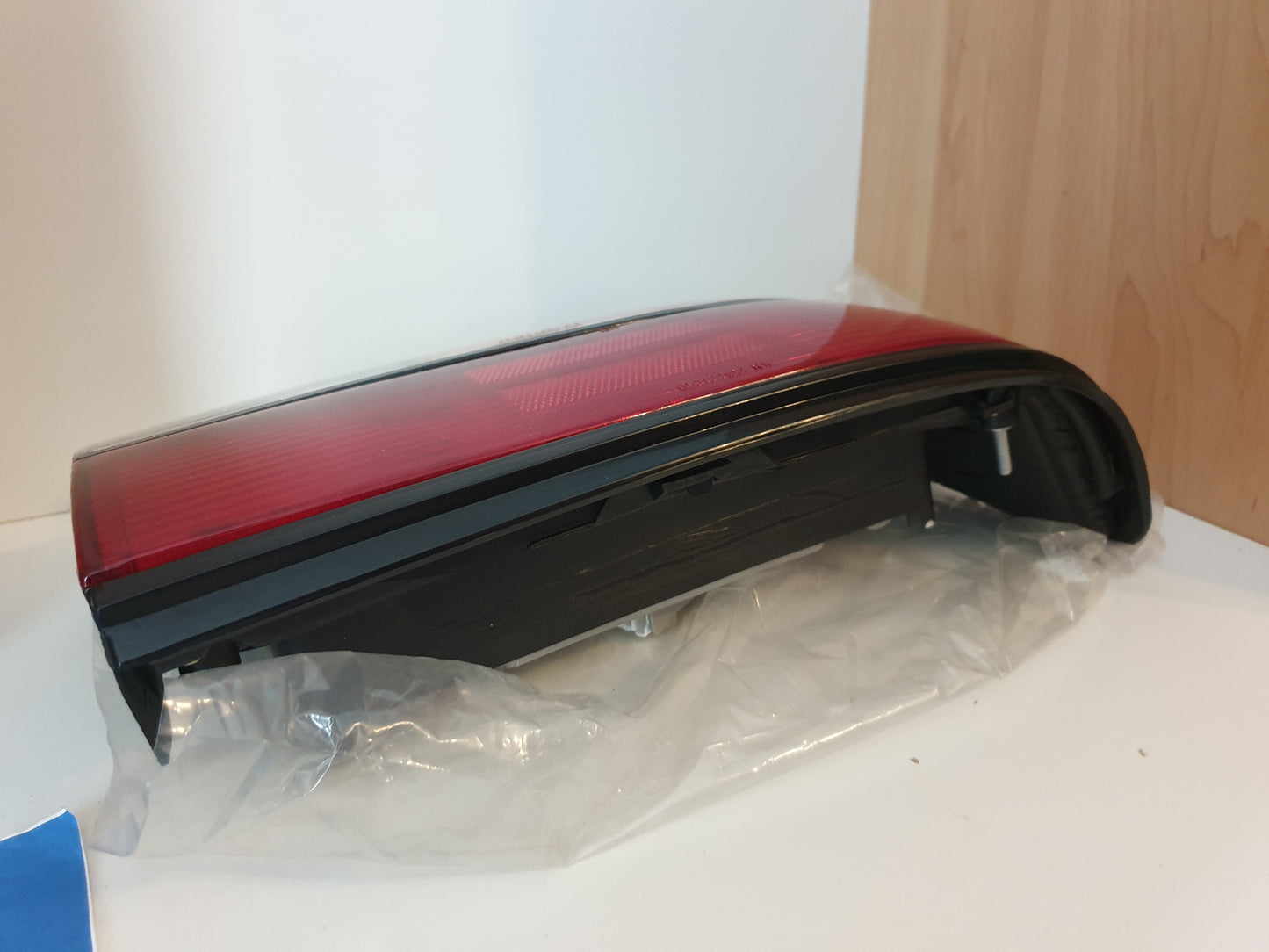 Tail Light / Rear Light - Lucid - Toyota Corolla Ae90 Ae92 4door - R/H - 212-1987R-A