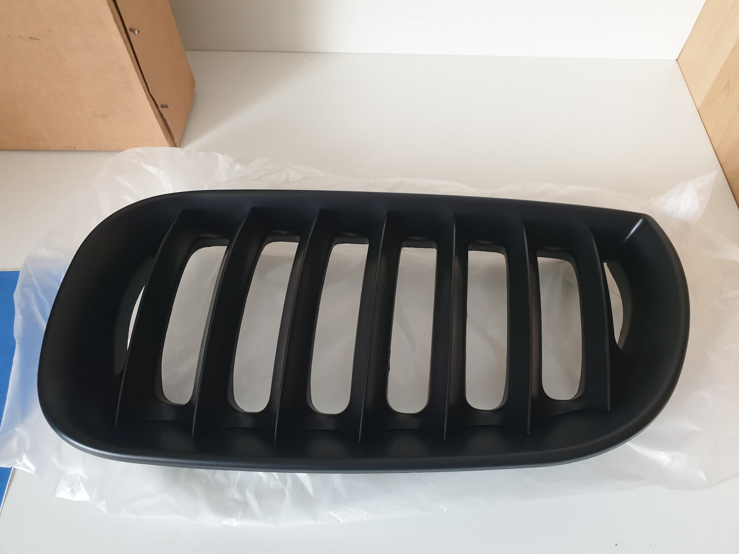 Trim.  Grille Front Left - BMW X3 1st Gen,  E83 ,  2003-2010