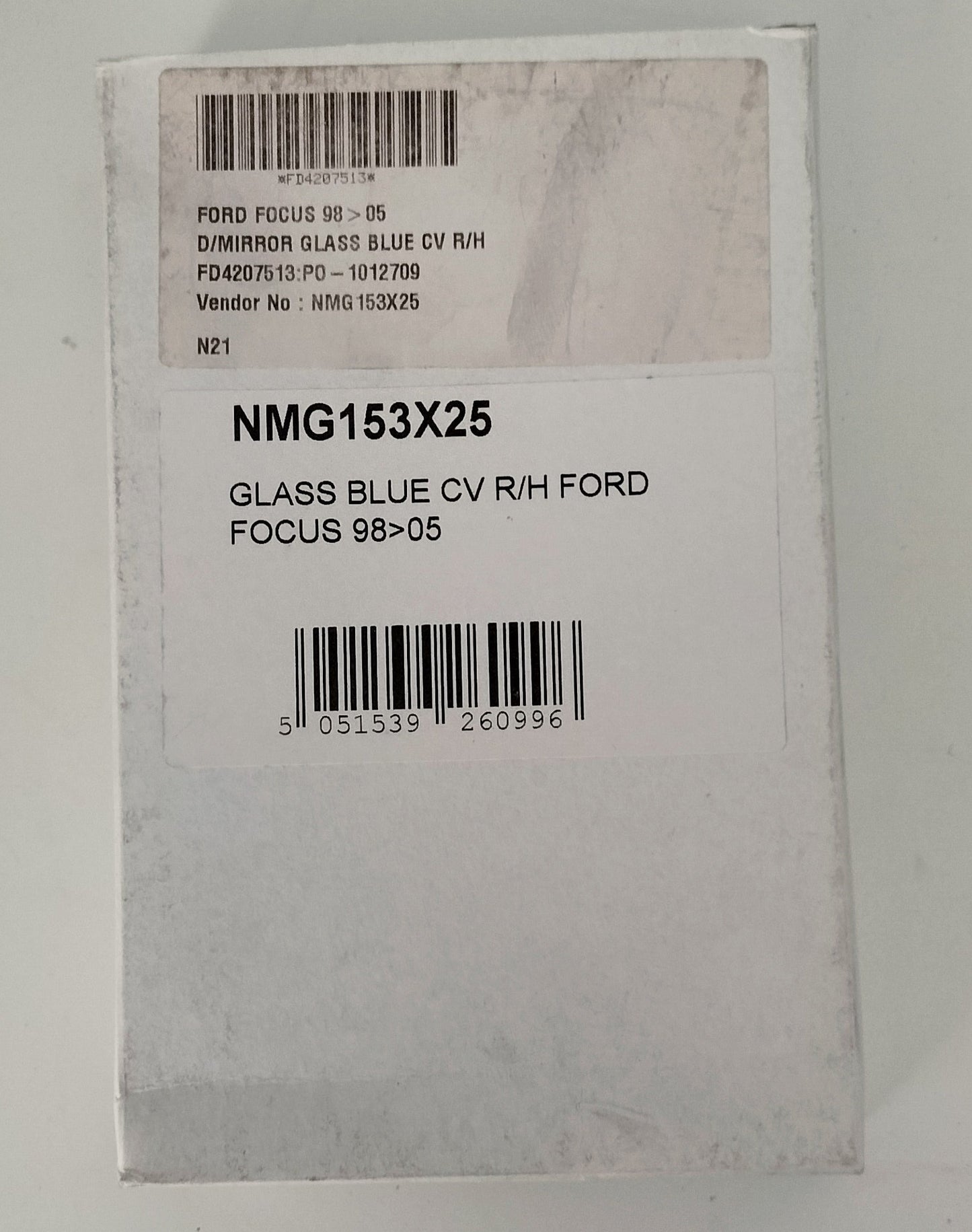 Wing Mirror Glass - Ford Focus 1998-2005 includes backing plate - Glass Blue CV R/H - NMG153X25