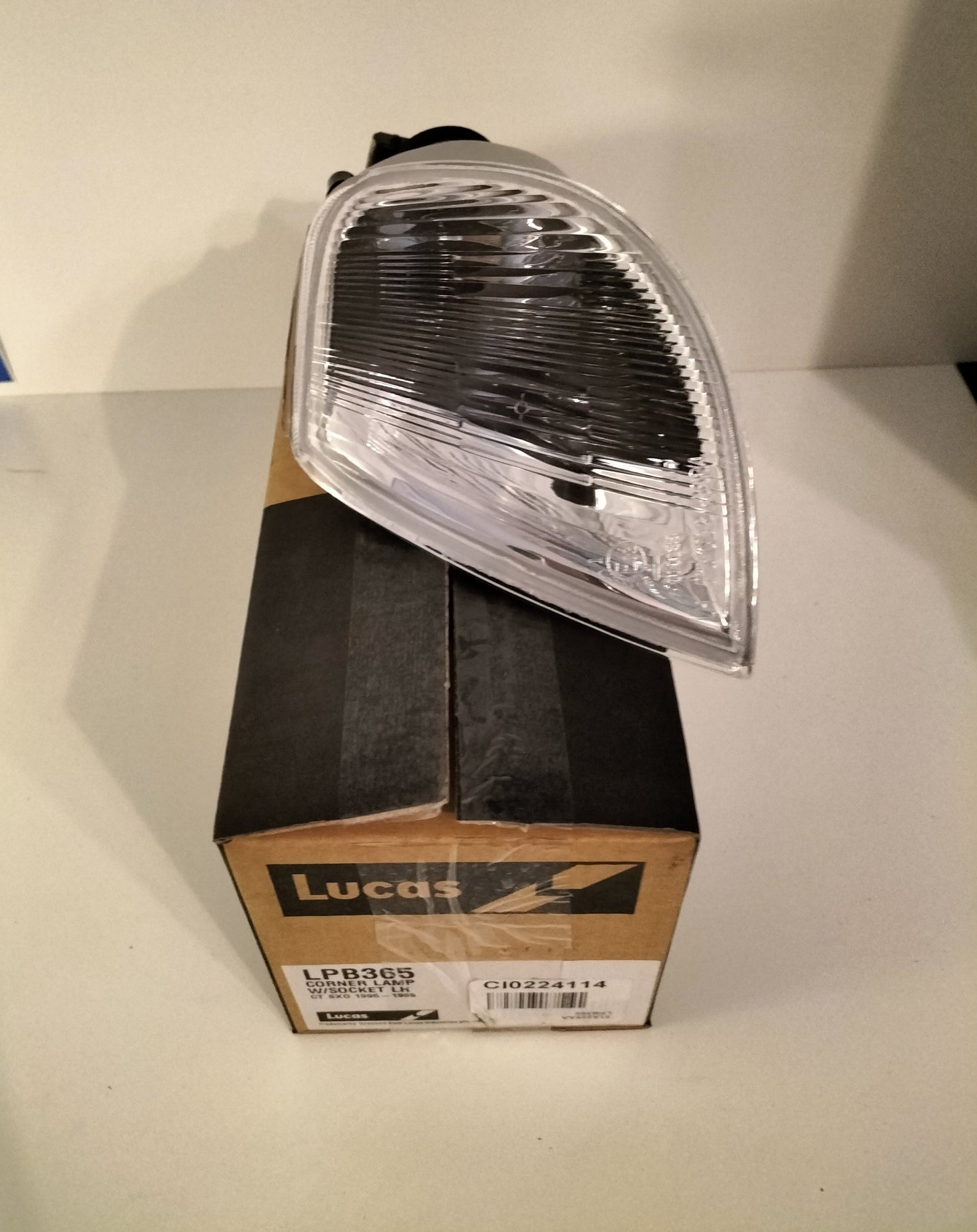 Corner Lamp Lucas - Citroen Saxo 1996-1999 - w/socket L/H - LPB365 - C10224114