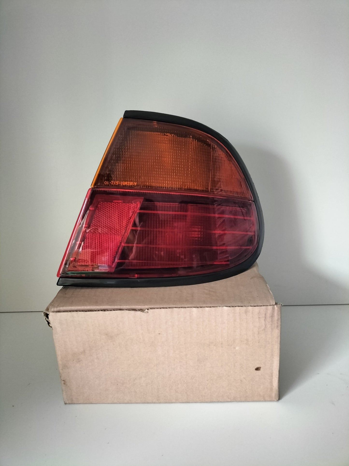 Tail Lamp Assy - Lucid - Pulsar 4D 1995 - R/H - 215-19A2R-A