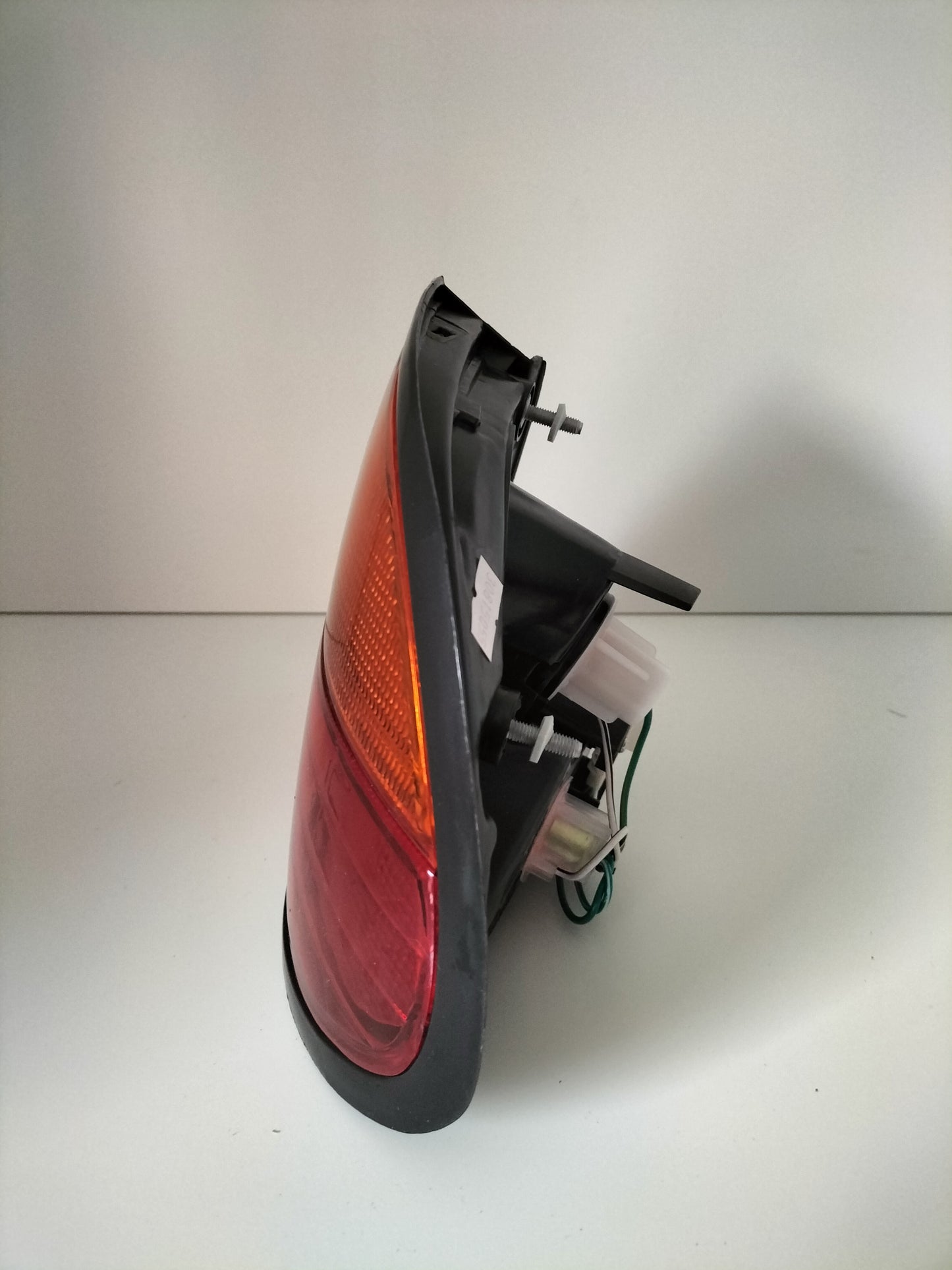 Tail Lamp Assy - Lucid - Pulsar 4D 1995 - R/H - 215-19A2R-A