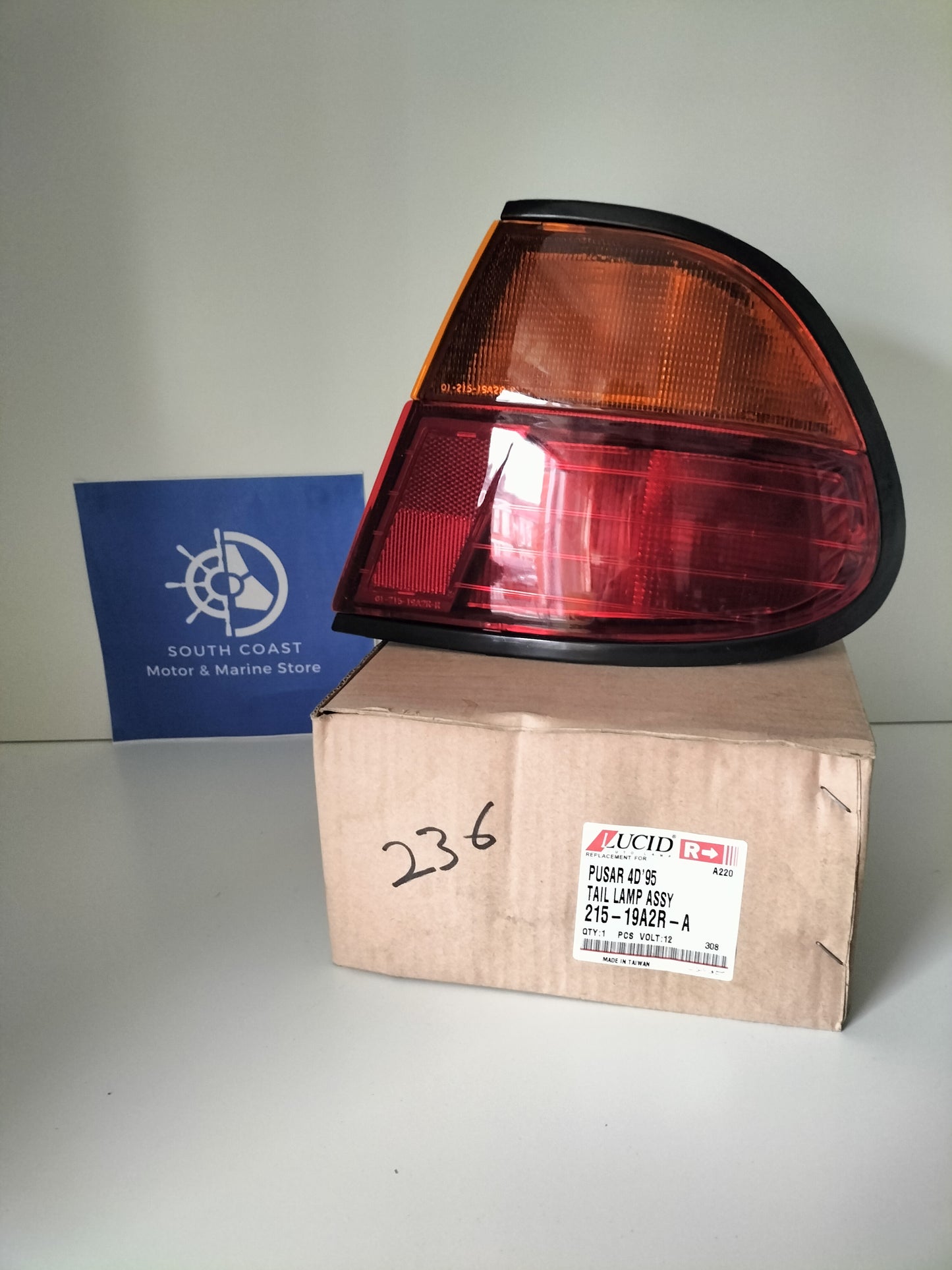 Tail Lamp Assy - Lucid - Pulsar 4D 1995 - R/H - 215-19A2R-A